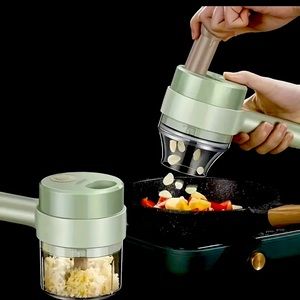 Food processor chopper and crusher